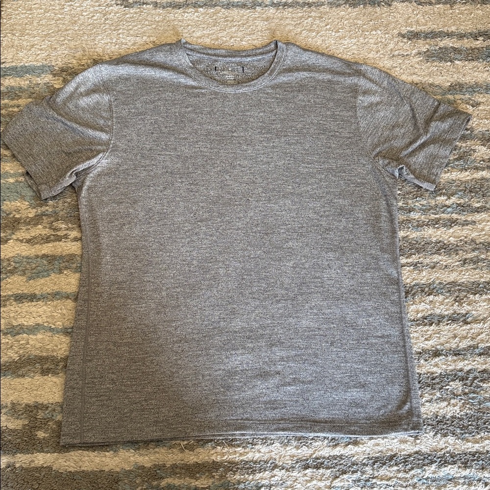 Fabletics Heathered Gray Crew Neck Tee